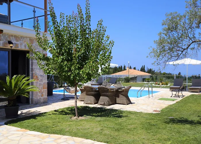 Goudis Tsoukaládhes