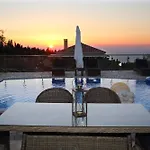Goudis Hotel *