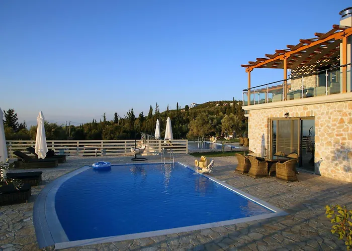 Goudis * Tsoukaladhes